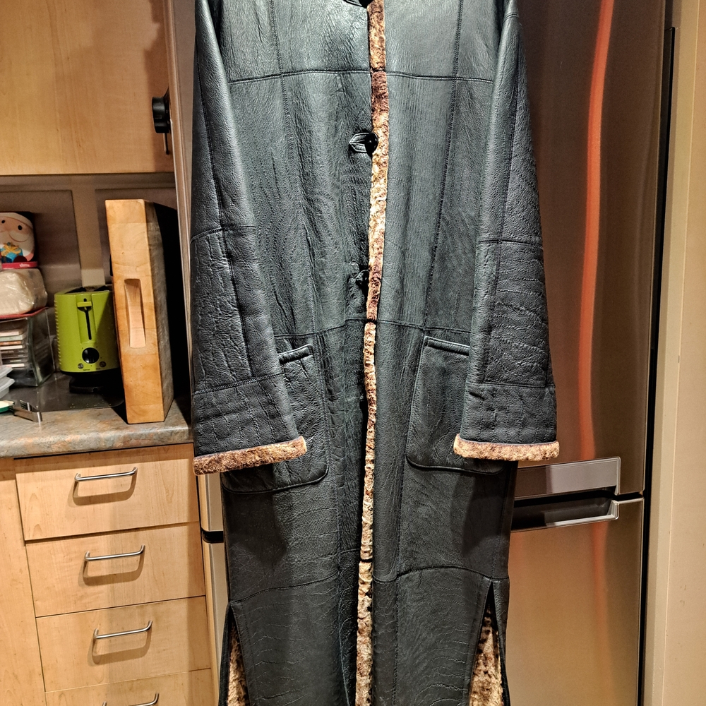 Women's Black Long Coat with Fur Trim To Side
